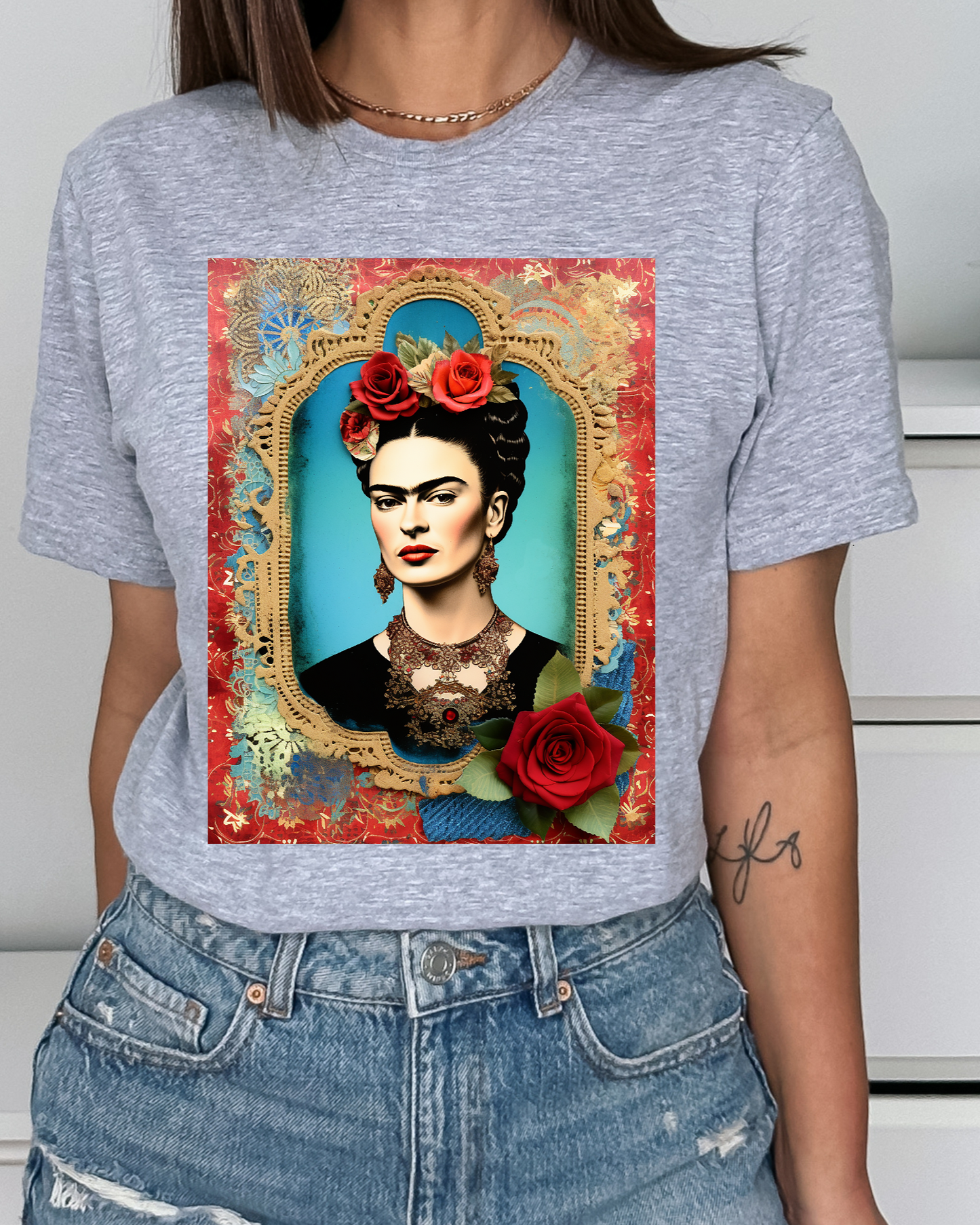 Frida Color Portrait Women's Fitted T-Shirt